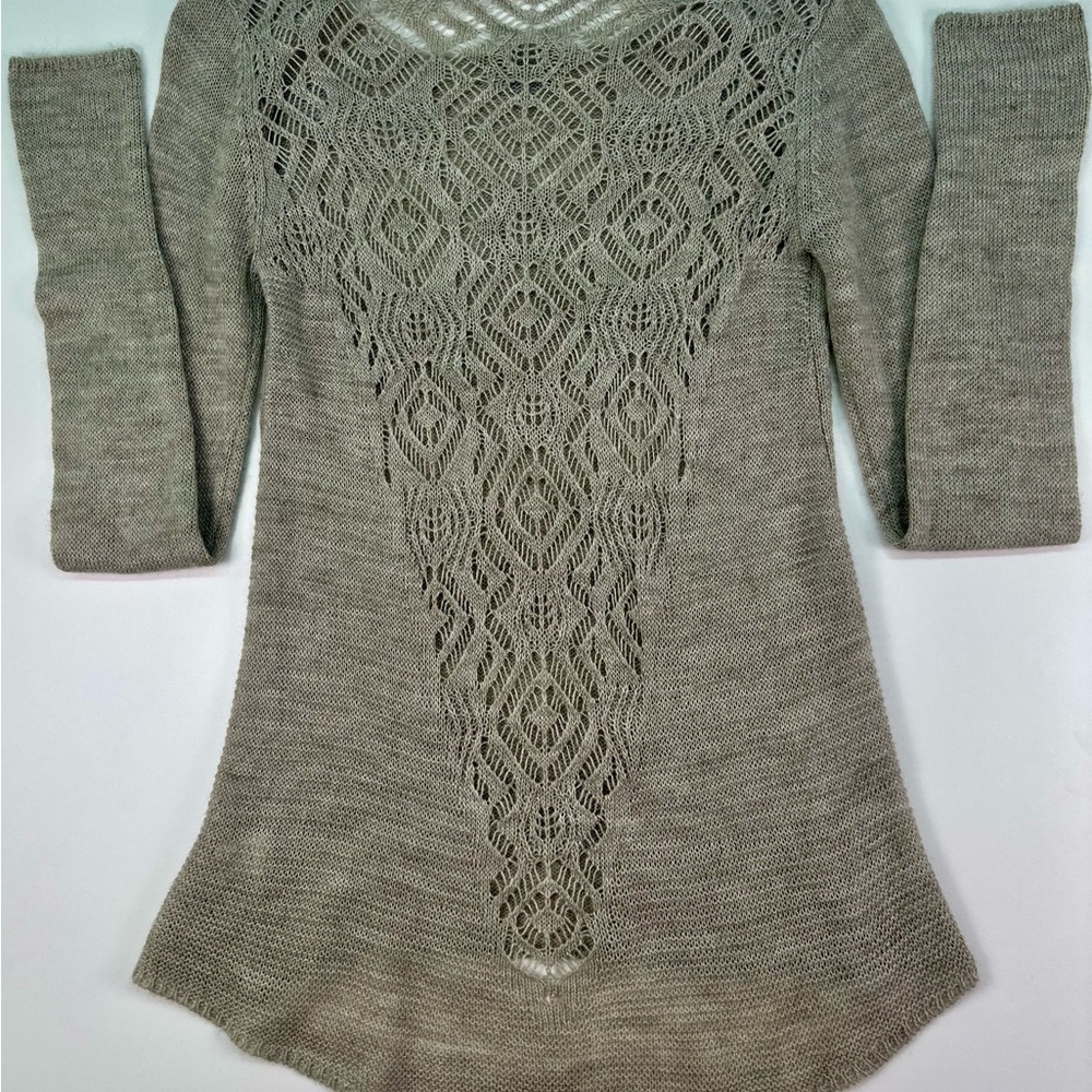 Altar’d State Women's Gray Sweater Size M - Picture 2 of 9